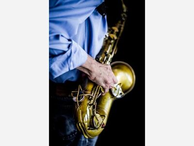 CHAMPAIGN'S HEAD NODDING, BODY ROCKING LIVE MUSIC SPOTS